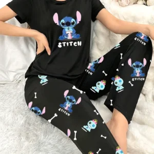Conjunto Pijama Feminino Stitch - Manga Curta e Calça