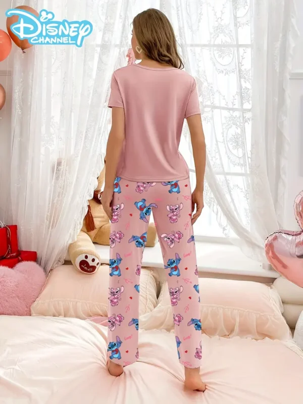 Conjunto Pijama Feminino Stitch - Manga Curta e Calça - Imagem 8